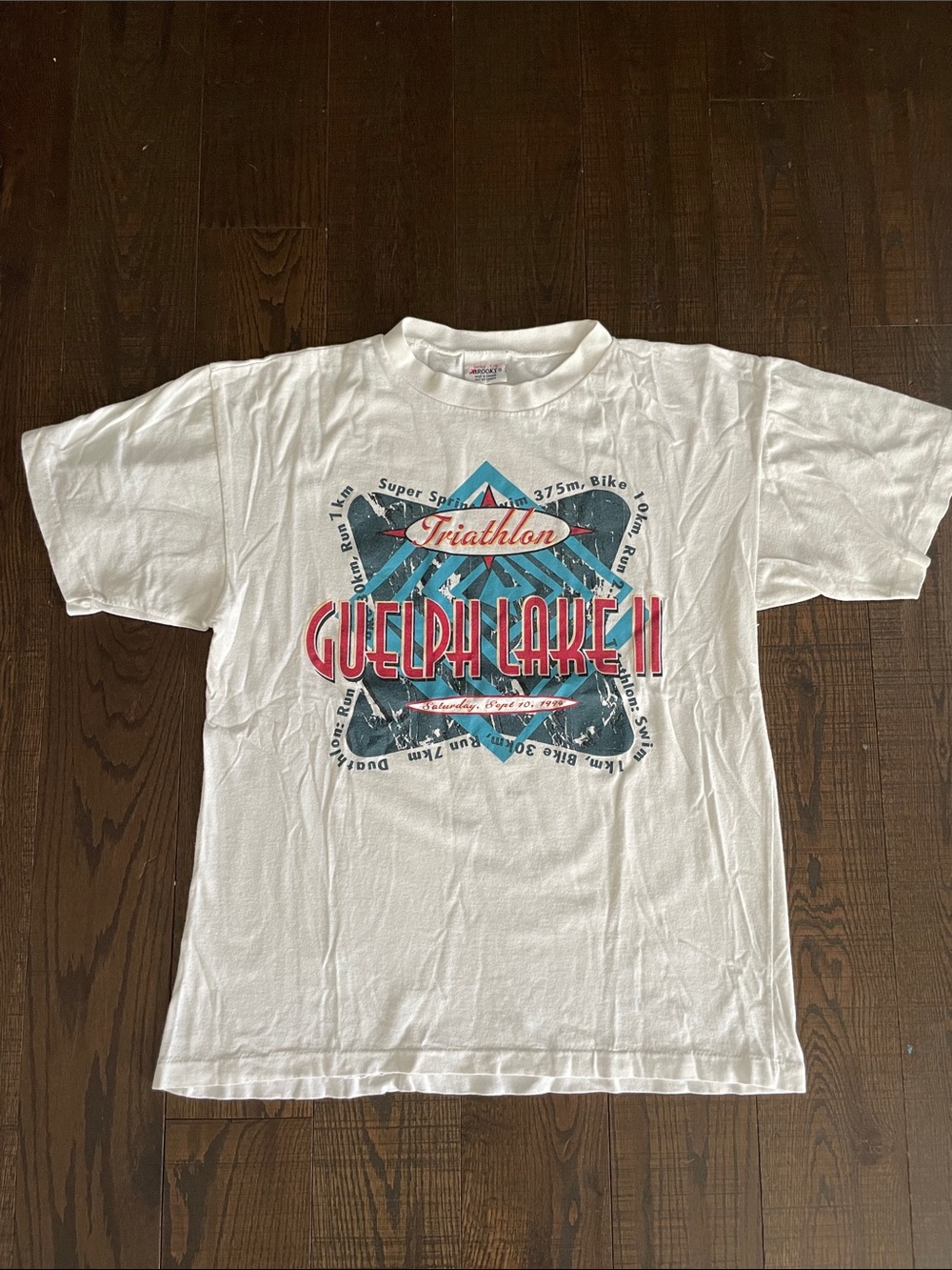 Vintage Guelph triathlon t shirt